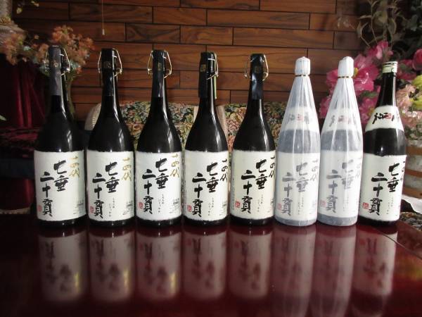 新型新入荷 空瓶です！十四代純米大吟醸七垂二十貫1.8l機械瓶