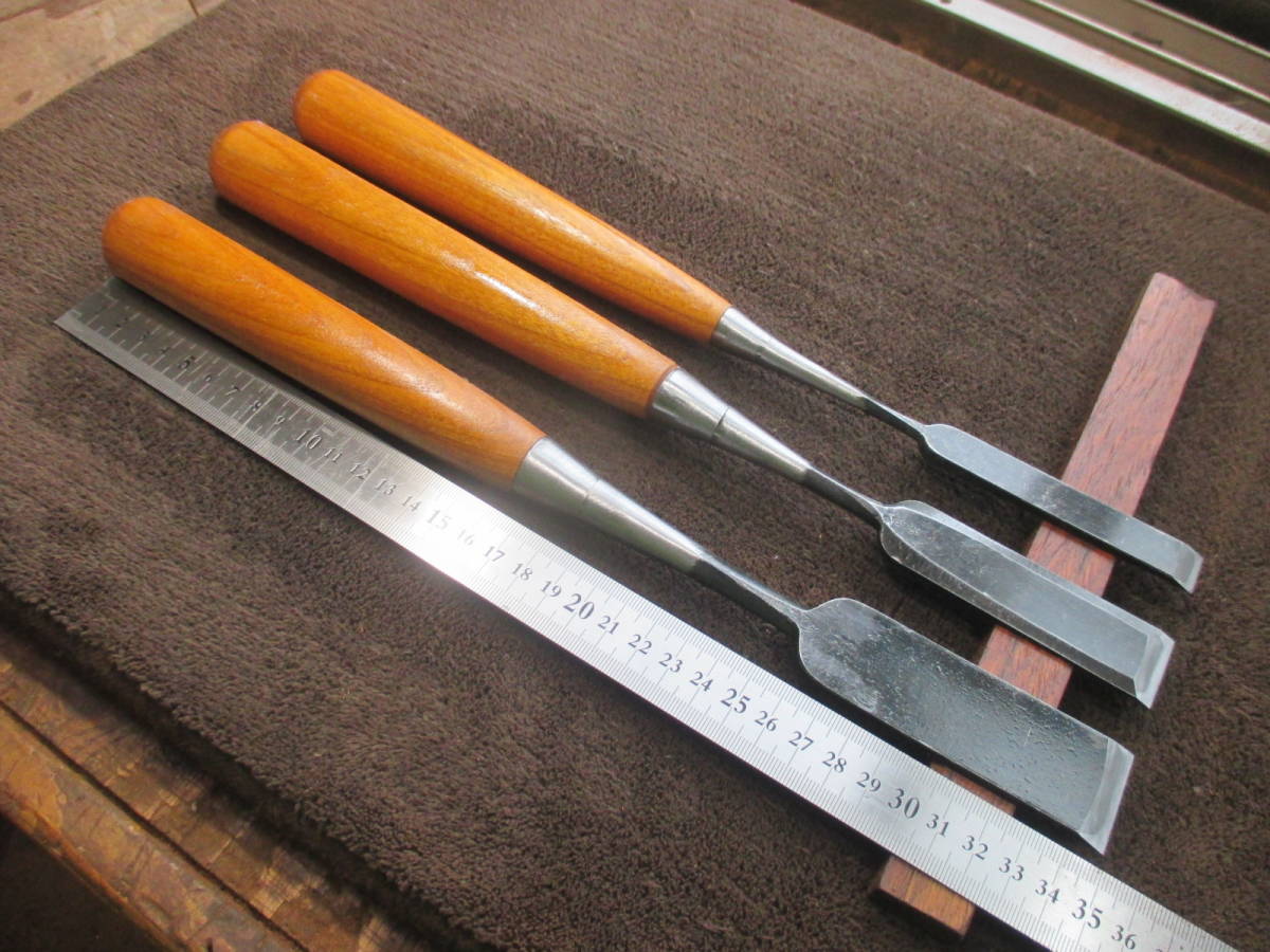新作入荷，正規品】 鑿 薄刃突き鑿 手作り柄 刃巾 1寸 8分