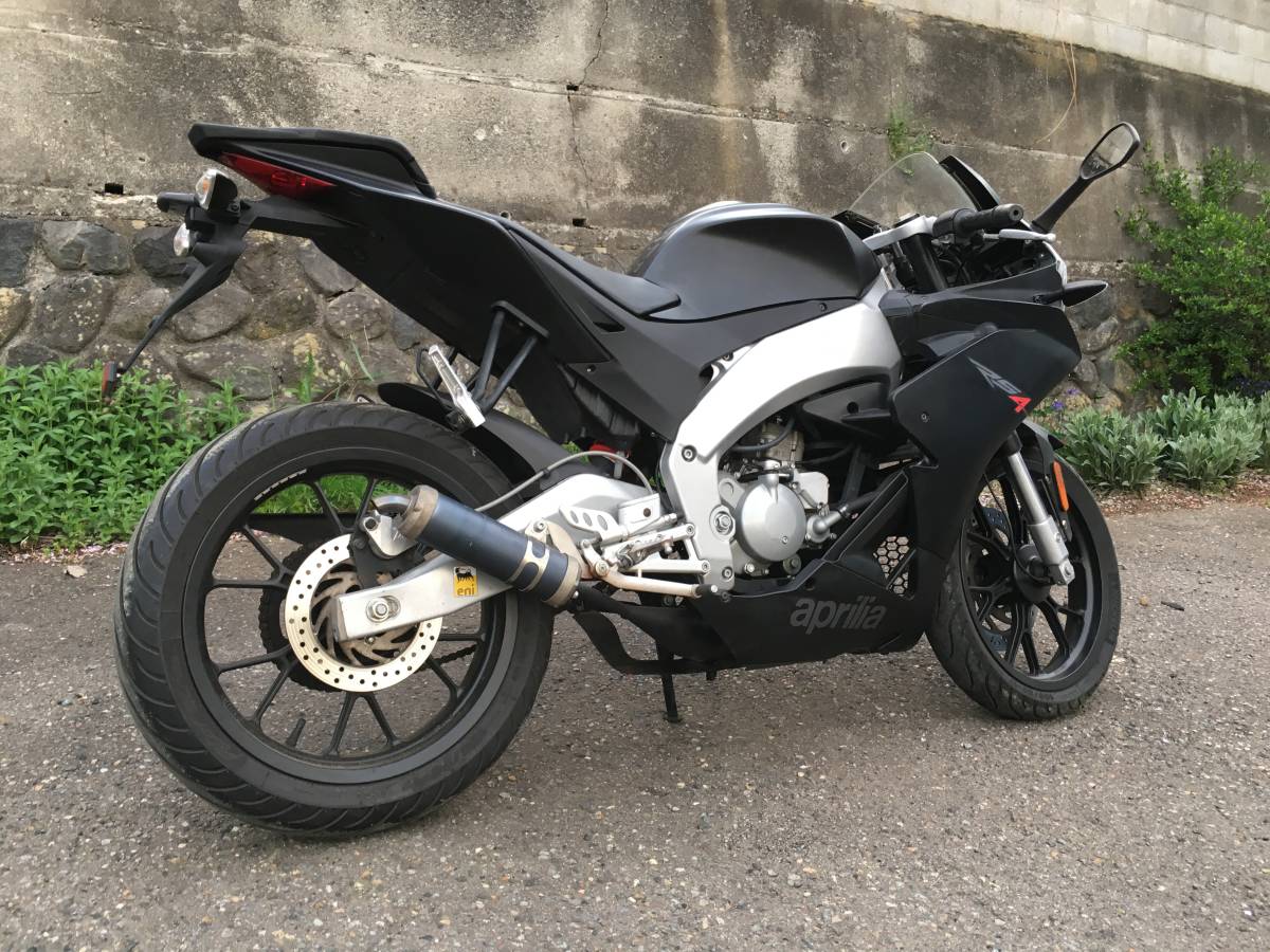 アプリリア Rs4 50 2st 50cc 検 Ns1 Nsr50 Rs50 125 Tzr アプリリア 売買されたオークション情報 Yahooの商品情報をアーカイブ公開 オークファン Aucfan Com