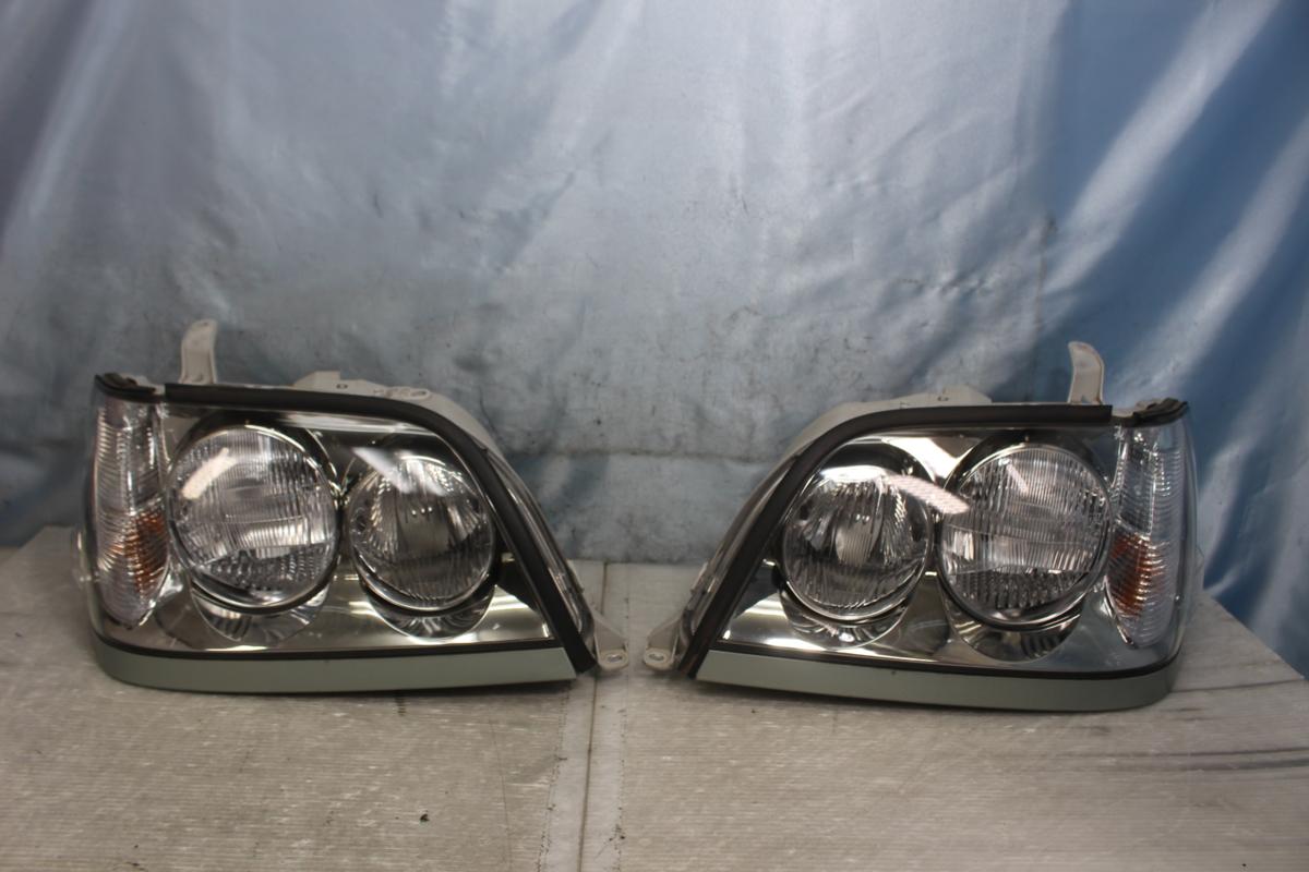 ヴィッツ DBA-KSP130 右 テールランプ テールレンズ 8T0 81550-52801 