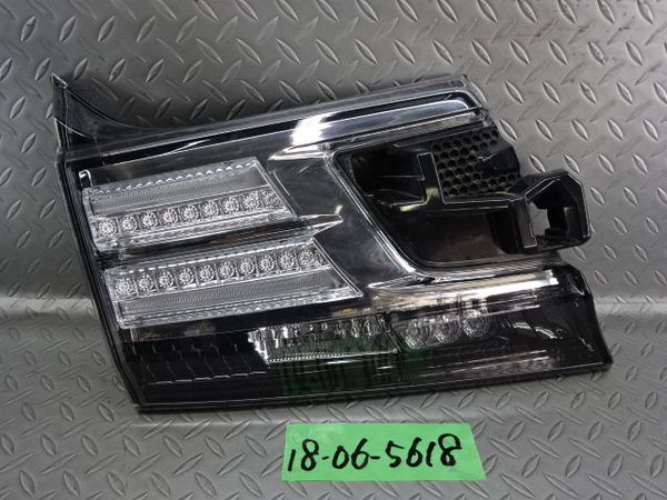 トヨタ純正 AGH30W GGH30W ヴェルファイア 前期 テールランプ 左内側