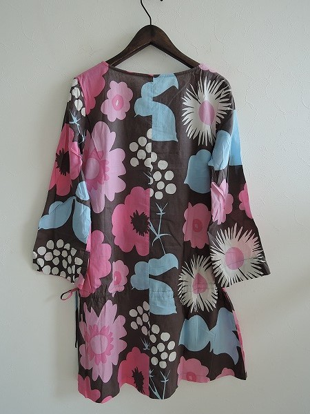 marimekko マリメッコ - サム-ユッシ・コスキ シャツ *77556 ■マリメッコ marimekko *SAMU－JUSSI KOSKI　kukkatori コットンプリントワンピース*花柄フラワー総柄レディース0618【92F81】