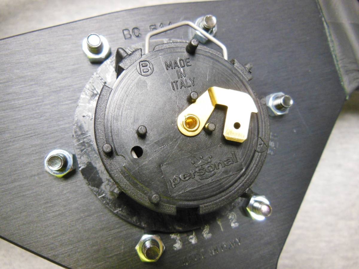 r252927100.8