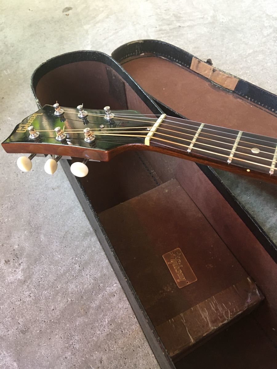 Gibson ハードケース J-45 F7023719 ベストセ USA製 Gibson チップ