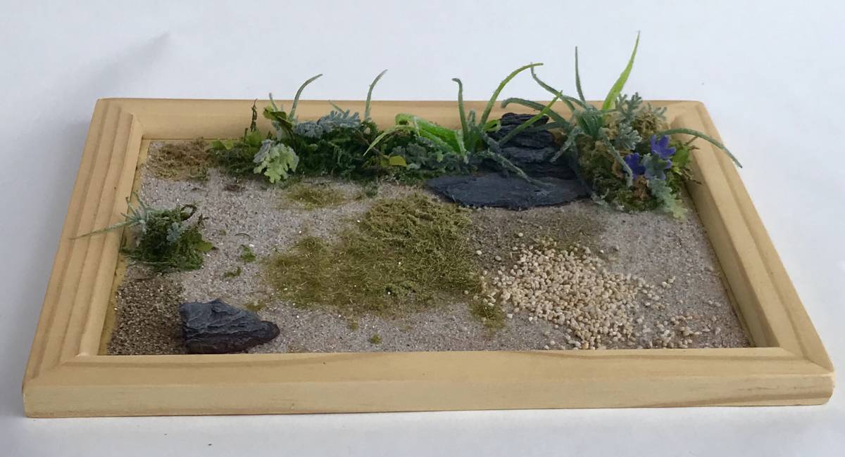 ラスト出品　ジオラマベース 小さなお庭 ミニフィギュア・シルバニアファミリー等に C_1