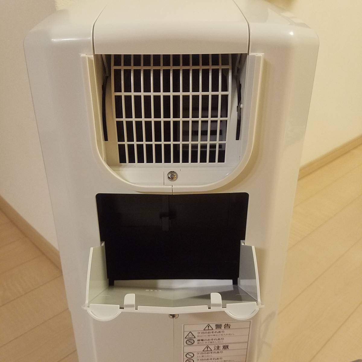2017年製　コロナ：冷風・衣類乾燥除湿機(スカイブルー)/CDM-1017 美品コロナ 冷風・衣類乾燥除湿機 どこでもクーラー スカイブルー CDM