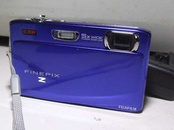 デジタルカメラ Fujifilm FinePix Z900EXR ブルー Amazon | FUJIFILM