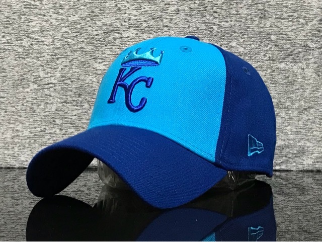 【未使用品】5Q ★NEW ERA ニューエラ×Kansas City Royals ”KC” カンザスシティ・ロイヤルズ キャップ 帽子 CAP お洒落な伸縮素材♪