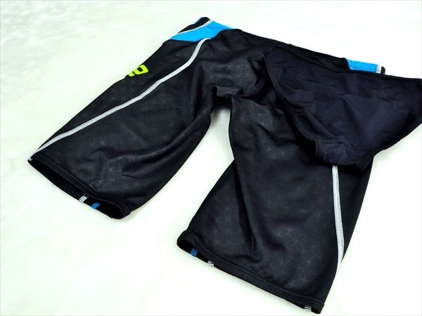 P8-337♭【8/11～15はお盆の為休業です】新品同様!ミズノ♪Ｎ2ＪＢ4041☆サニースイムハーフスパッツ*Ｍ＆ショーツ