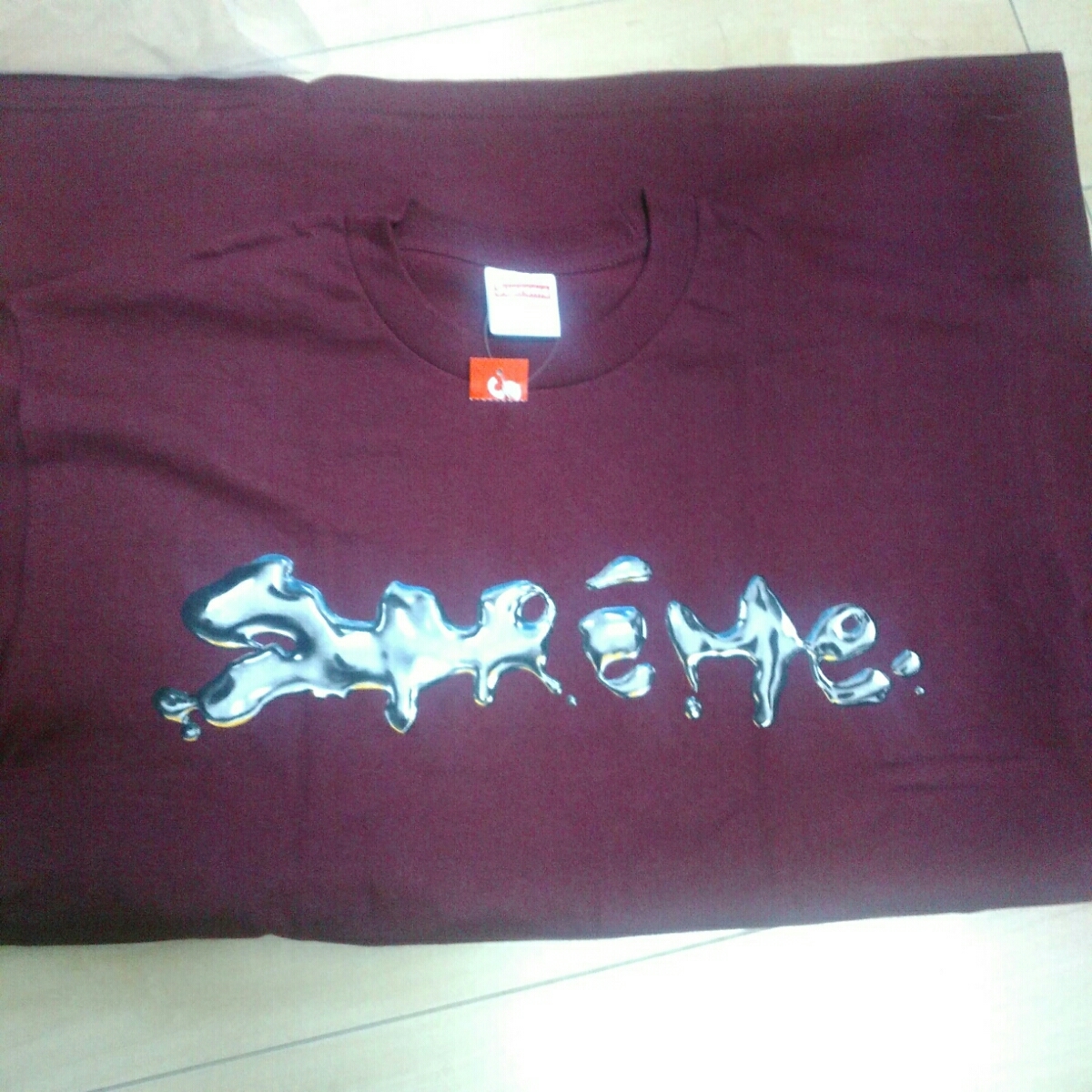  定価 即納 国内正規 18AW Supreme Liquid Tee Burgundy M シュプリーム リキッド Tシャツ カラー ワインレッド(Mサイズ)｜売買されたオークション情報、yahooの商品情報をアーカイブ公開 - オークファン 男性用