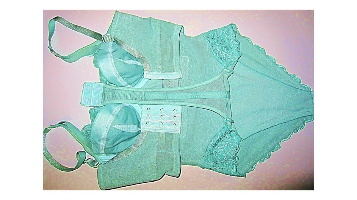 LALA Tバックボディスーツブルームーン80E