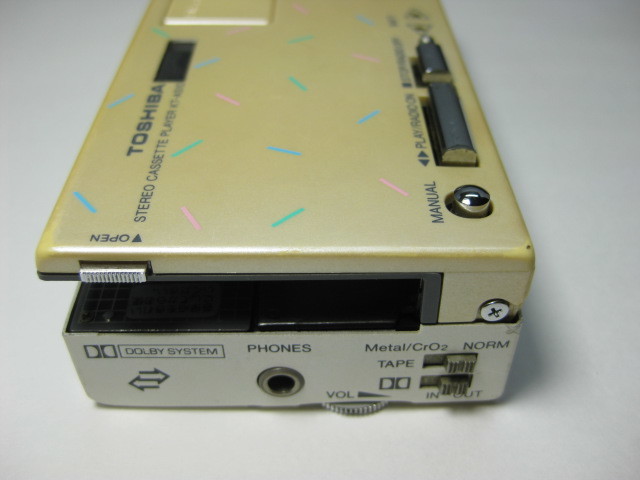 TOSHIBA カセットプレーヤー KT-VS2 ジャンク品 TOSHIBA 東芝 KT-AS10 カセットプレーヤー Walky ウォーキー ジャンク