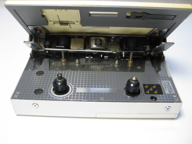 TOSHIBA 東芝 KT-AS10 カセットプレーヤー Walky ウォーキー ジャンク
