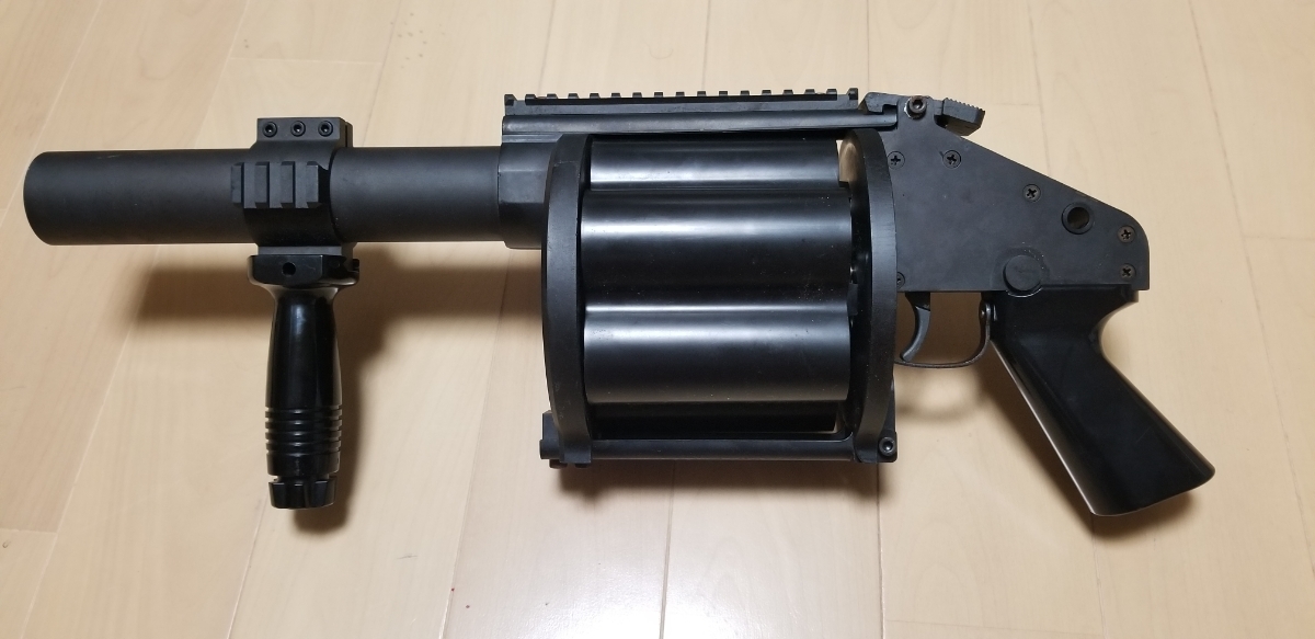 100%新品，人気セール caw リボルバーランチャー レア(ガスガン)｜売買されたオークション情報、yahooの商品情報をアーカイブ公開 - オークファン ガスガン