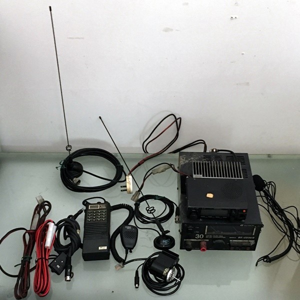 YAESU FT-757GX HF ALL MODE トランシーバー◇ジャンク品