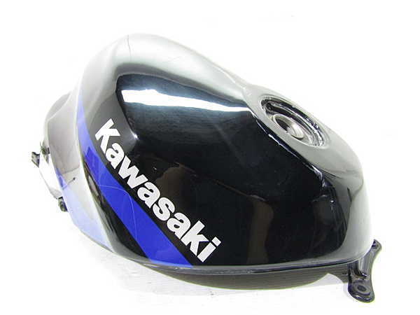 2026年最新Yahoo!オークション 純正 ♪ZZR1100⁄ZXT10D タンクの中古品