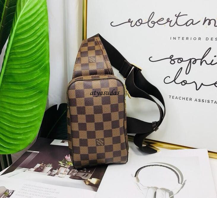 メンズ ボディバッグ バーバリー 本革 ショルダーバッグ BURBERRY 革 