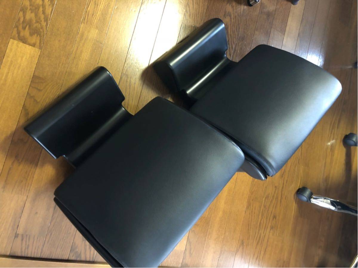 パーツ ☆品☆トヨタ 純正オプション オットマン 2個セット ノア