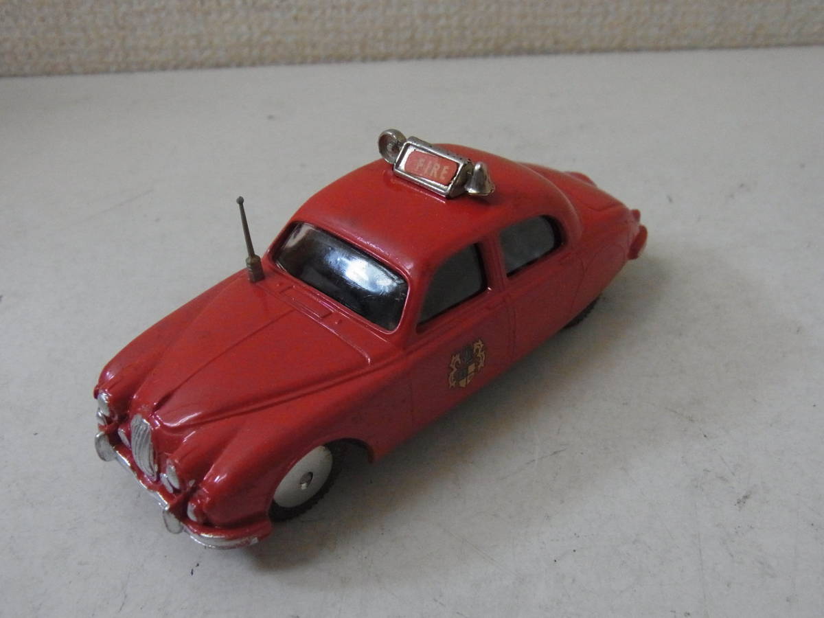 100929M65-1003M-①07414■CORGI TOYS■コーギートイズ 213 JAGUAR FIRE SERVICE CAR 箱付き ミニカー♯13
