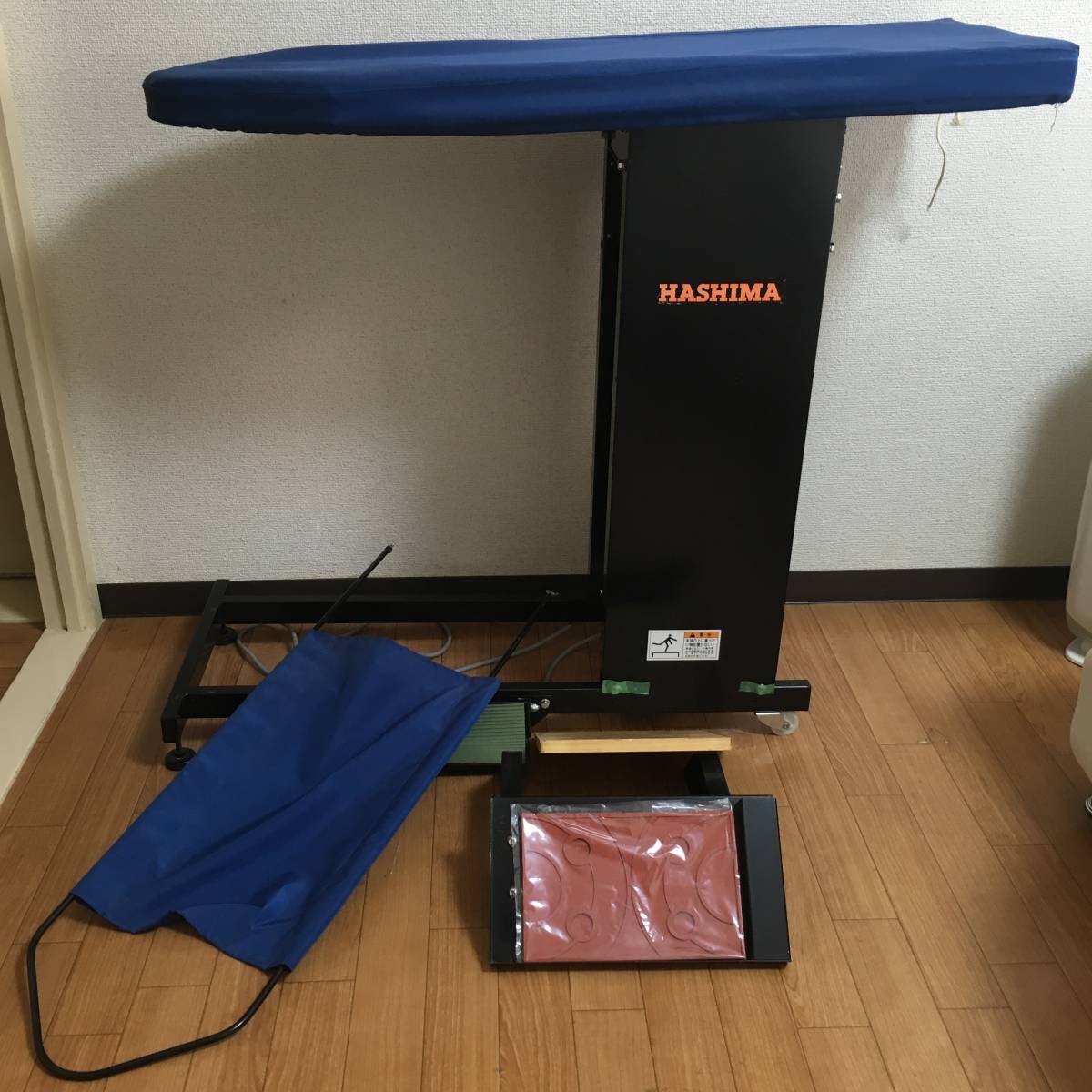 ハシマ HV-8400 HASHIMA 小型バキューム付きアイロン台(HV-8400)用 