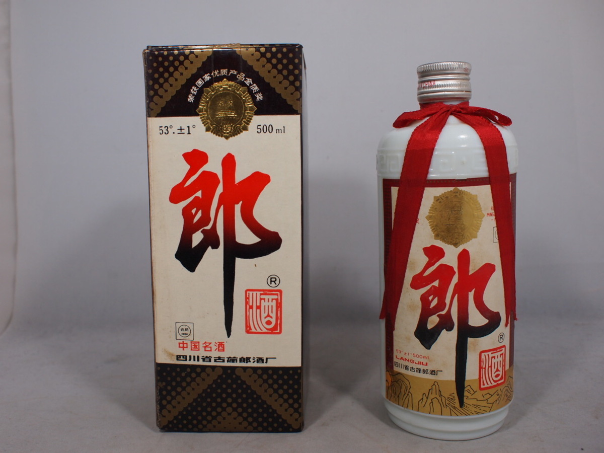 古酒【未開栓】中国酒 郎 500ml 53度 郎牌 中国名酒 箱付き 古酒【未開栓】中国酒 郎 500ml 53度 郎牌 中国名酒 箱付き