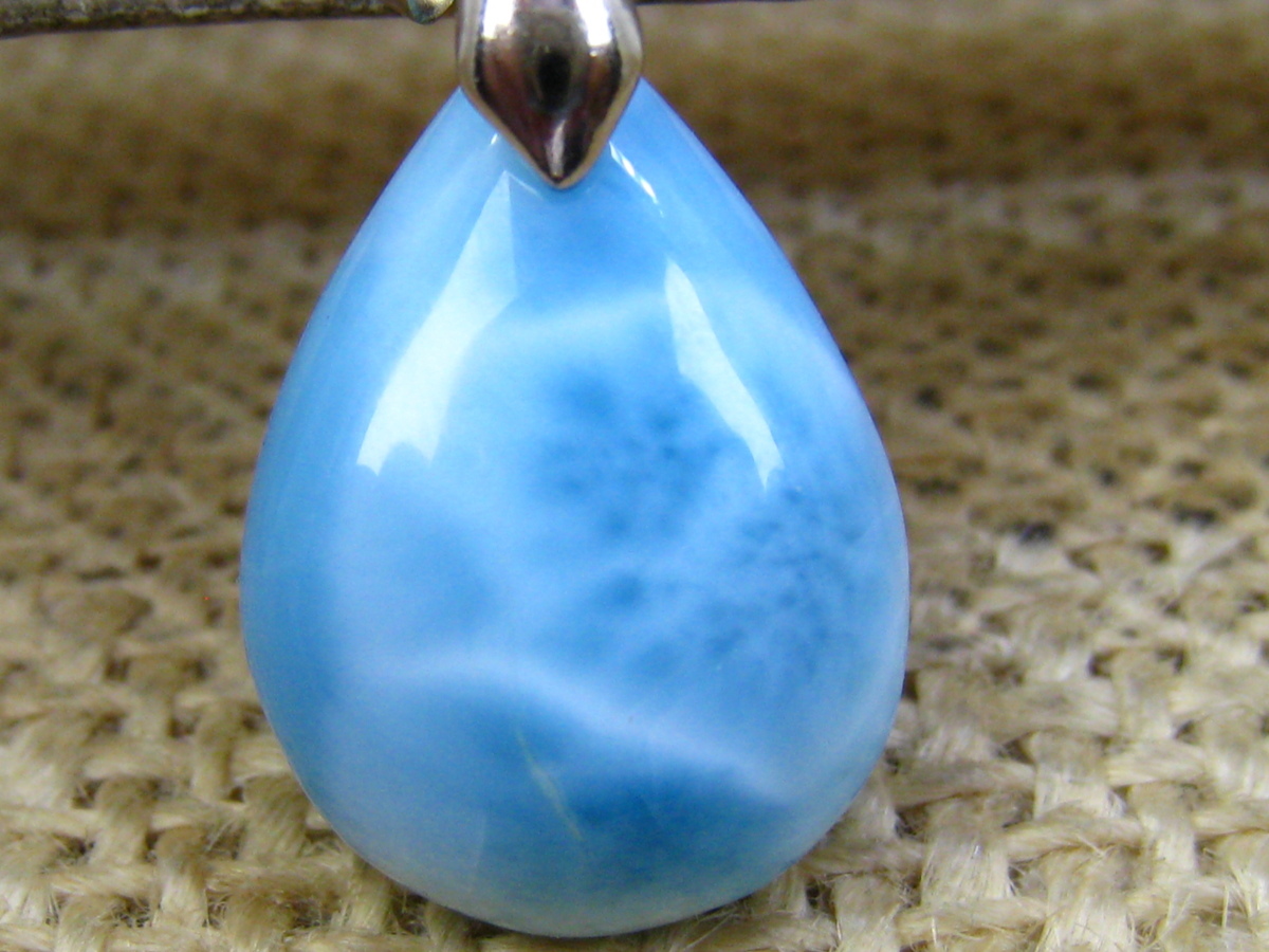 1203s091 天然宝石★【20Aラリマー】★ ペンダント 20.5x15mm