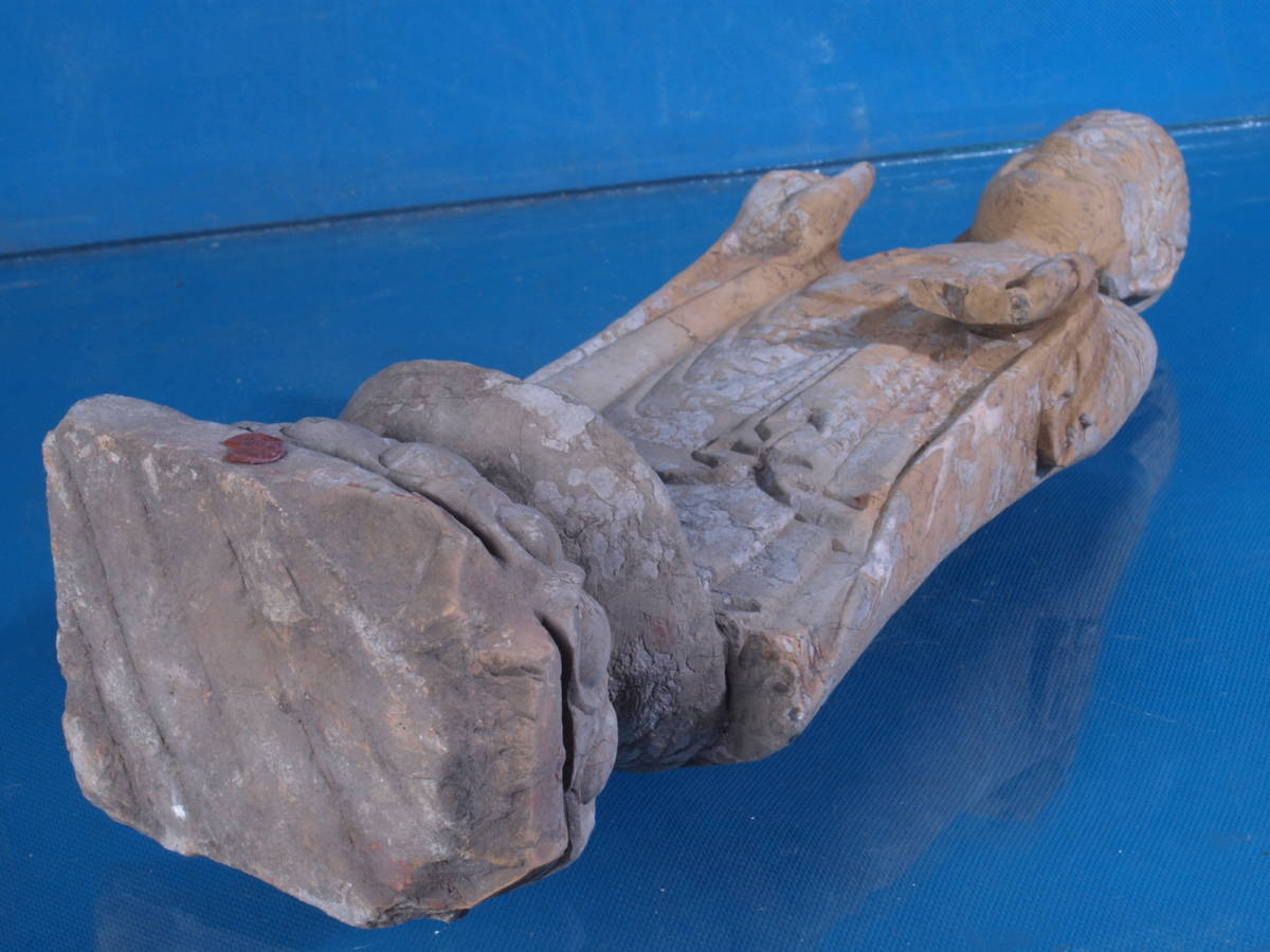 ［珍品］古代中国石仏　送料込み 大学教授贓品 中国天龍山石窟仏教美術 北魏仏像※激安骨董品 【公式通販】