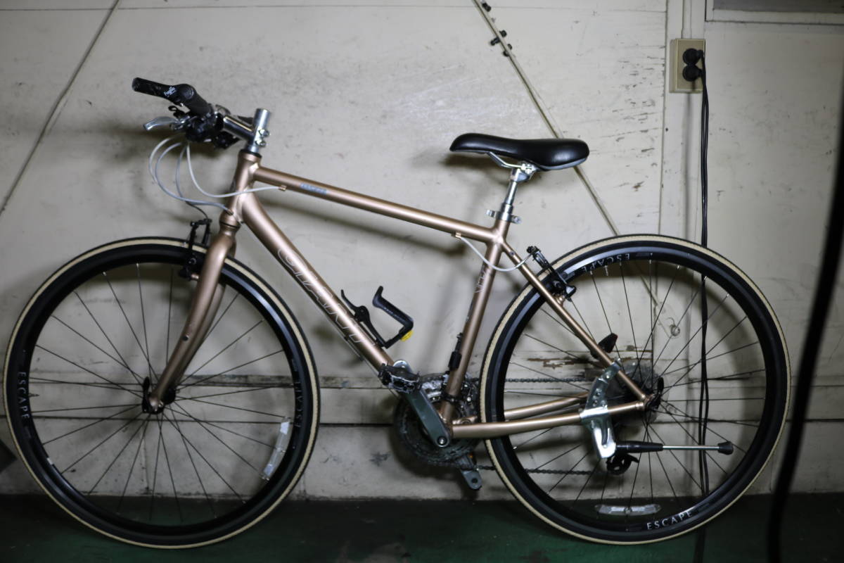 高年式美品！GIANT 高年式美品！GIANT ESCAPE R3 700C アルミ