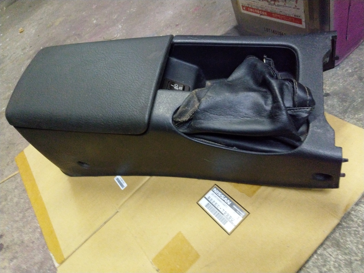 bnr32 2026年最新Yahoo!オークション R32 センター コンソールの中古品 