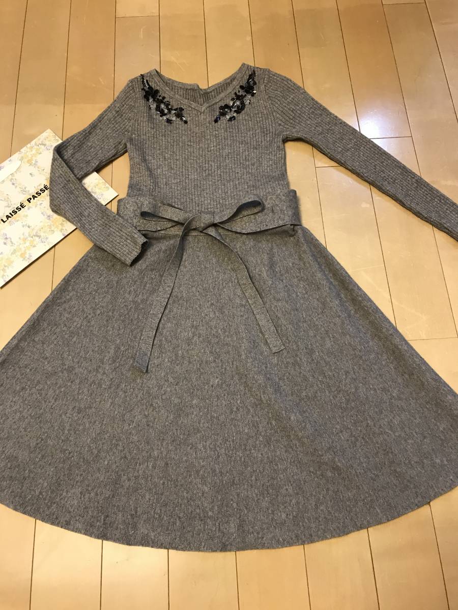 【数量限定，お得】 レッセパッセ スパンコール付きニットワンピース(ワンピース)｜売買されたオークション情報、yahooの商品情報をアーカイブ公開 - オークファン ワンピース