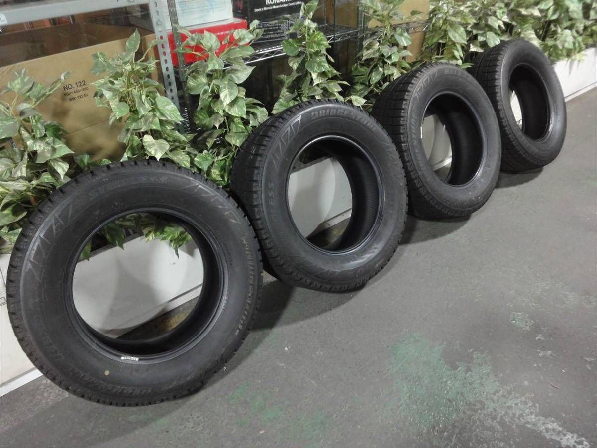 J21-6R5045④ / ブリジストン スタッドレスタイヤ 4本 ★ 215/65R15 960 BRIZZAK REVO 2 ※沖縄/離島発送不可