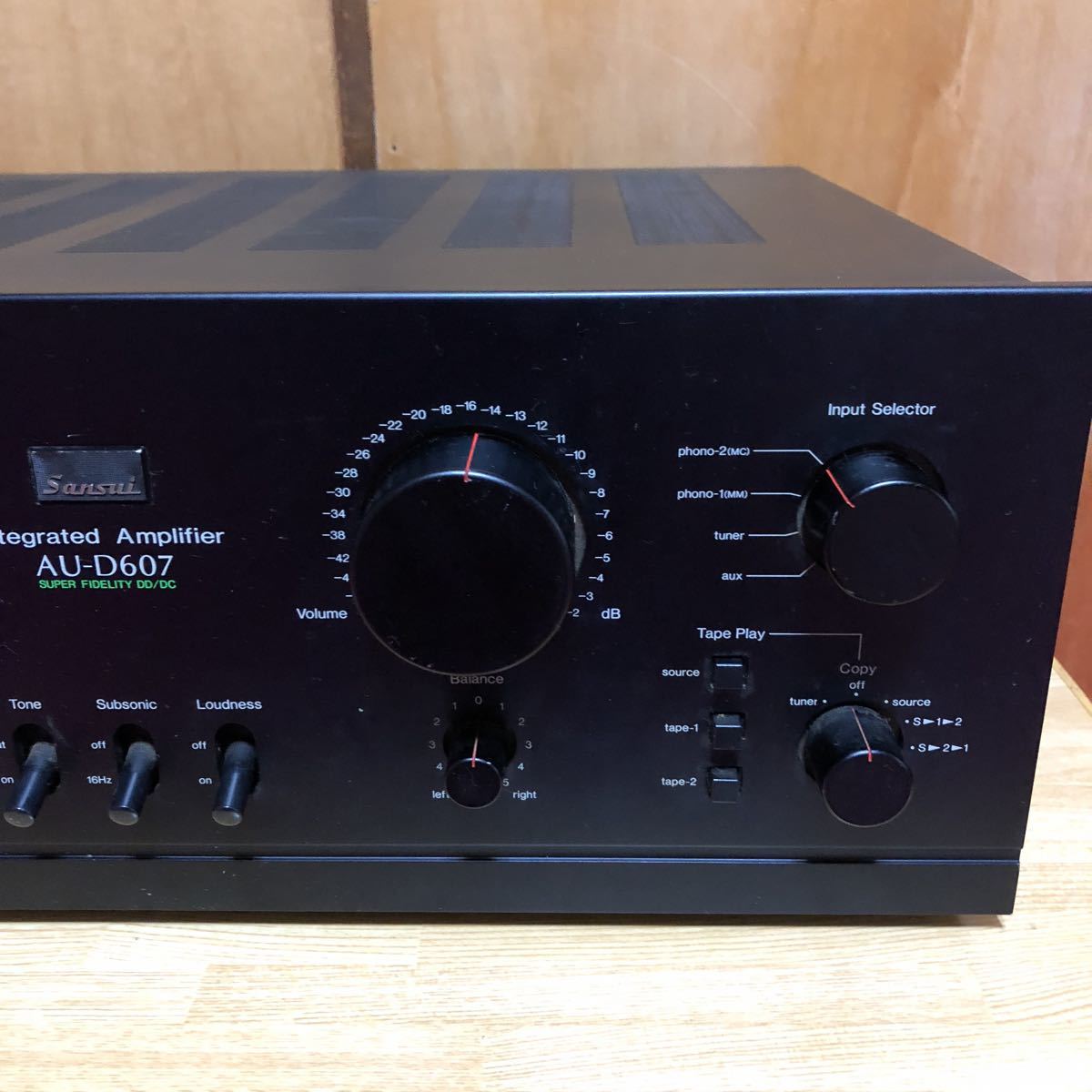 サンスイ プリメインアンプAU-D607 通電確認はいたしましたが 【公式通販】