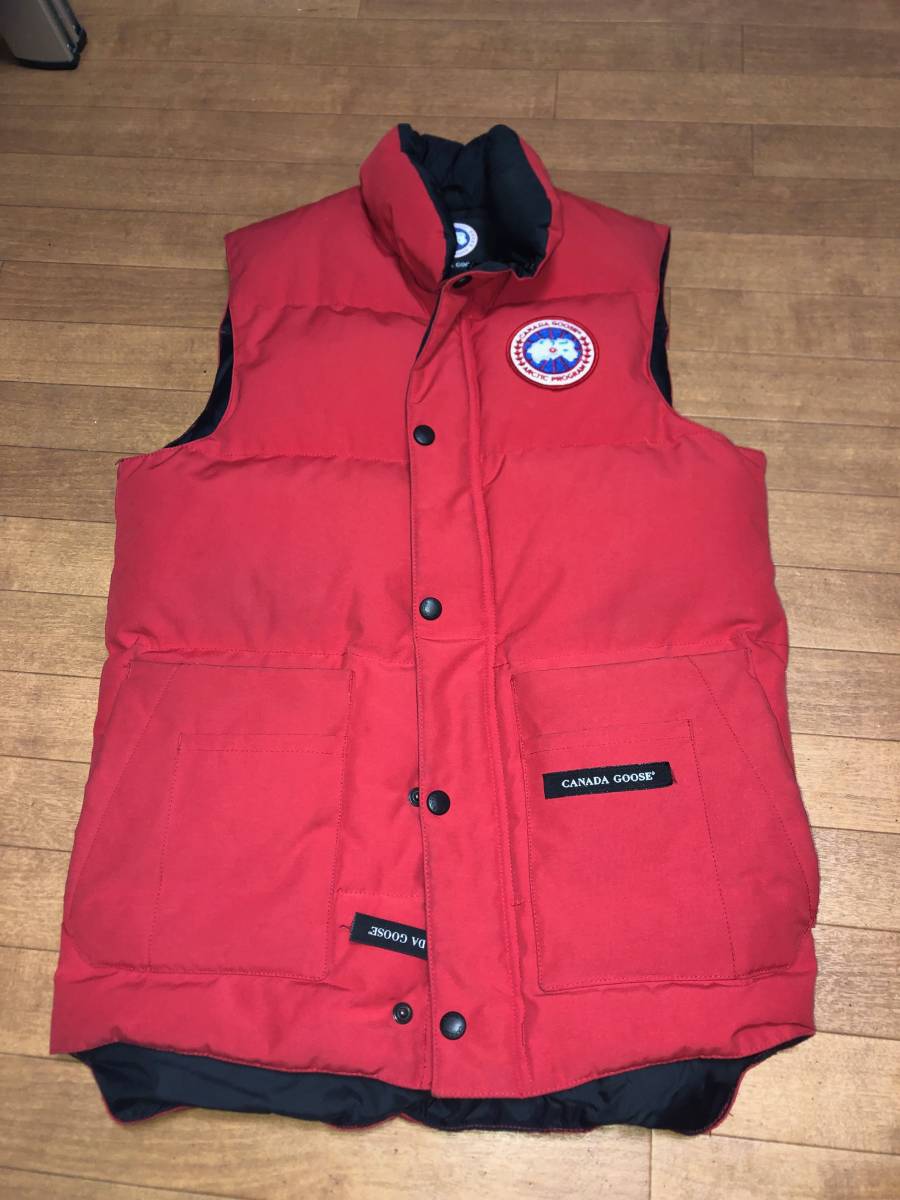 カナダグース CANADA GOOSE ダウンベスト RED サイズ2XS