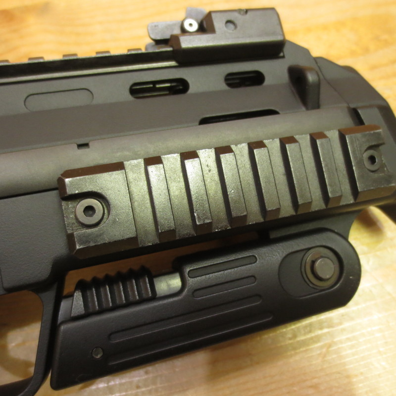 ジャンク品 東京マルイ 電動コンパクトマシンガン MP7A1 TOKYO MARUI