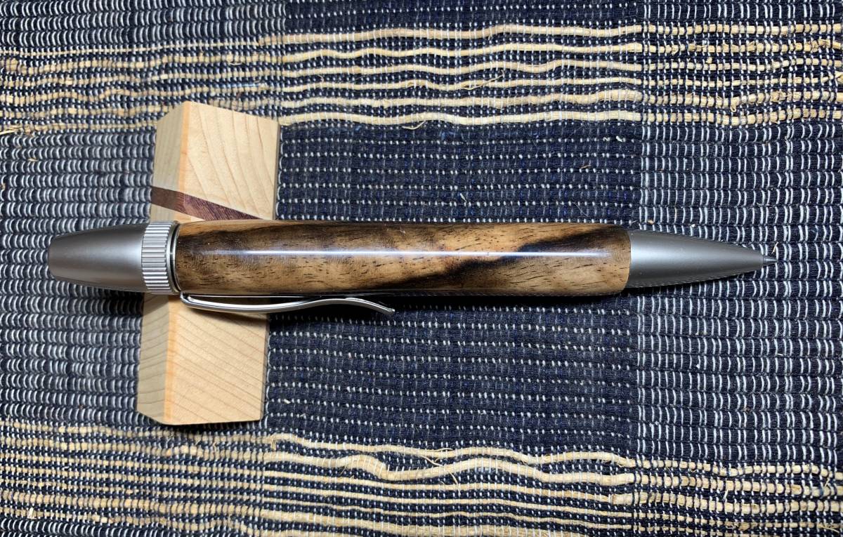 いぇい ウッドペンクラフト黒柿縮杢 他の方はご購入出来ません 木曜日