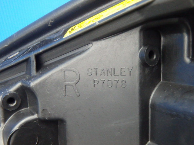 B】トヨタ純正 HID ヘッドライト 右/運転席側 AFS付 STANLEY P7078
