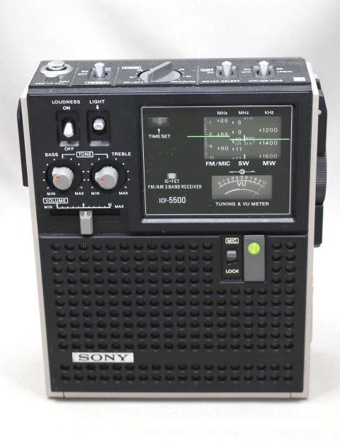 02431☆ SONY ソニー ICF-5500 スカイセンサー ラジオ 3バンド レシーバー / FM MW SW オーディオ 音響機材