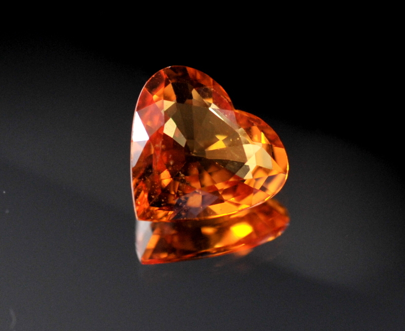 【人気セール，HOT】 天然サファイア 2.857ct オレンジ色ハート キレイ(トパーズ)｜売買されたオークション情報、yahooの商品情報をアーカイブ公開 - オークファン トパーズ