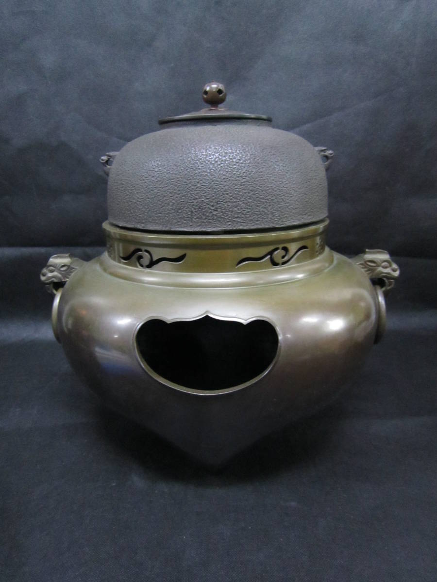 Yahoo!オークション の落札相場 「唐銅鬼面風炉」金属工芸 (工芸品