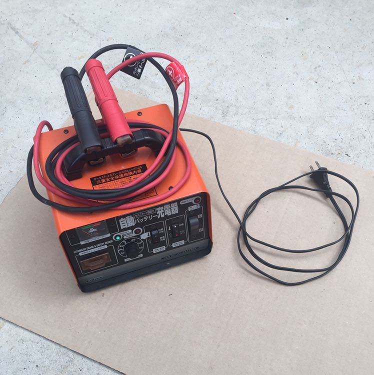 動作品 CELLSTAR CC-1000AT 自動バッテリー充電器 DC-12V セルスタート
