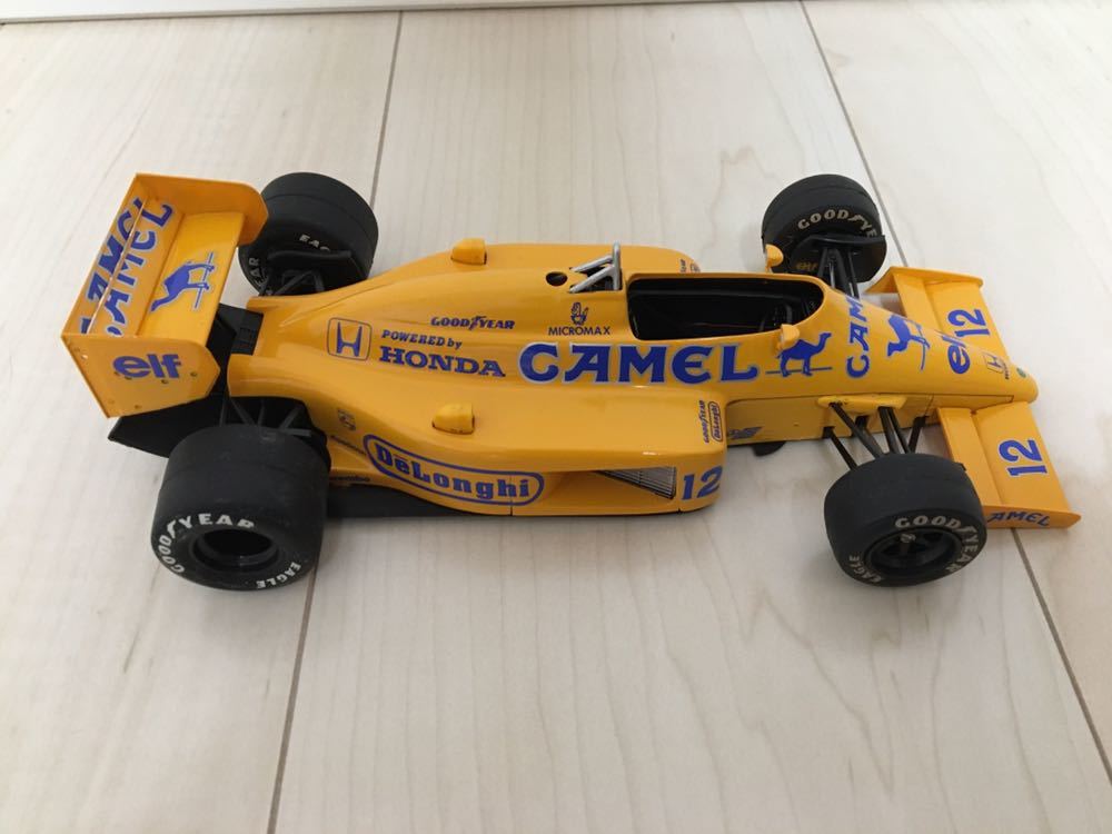 タミヤ　1/20　完成品　アイルトンセナ SENNA ロータスホンダ　99T