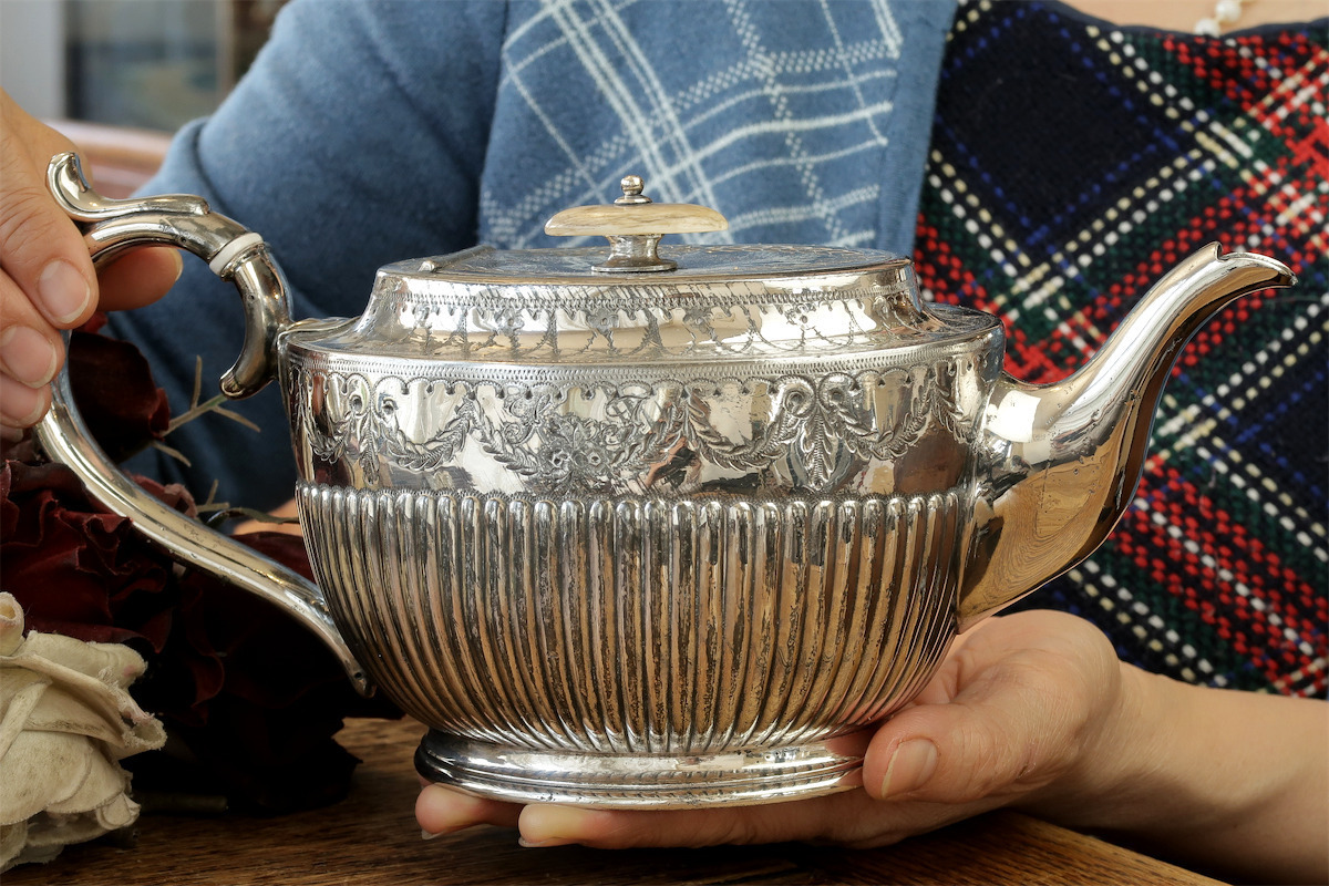 煎茶道具 乾茂號造 茶入 錫製 二つ 茶壷 : イブシ 本錫製 重さ