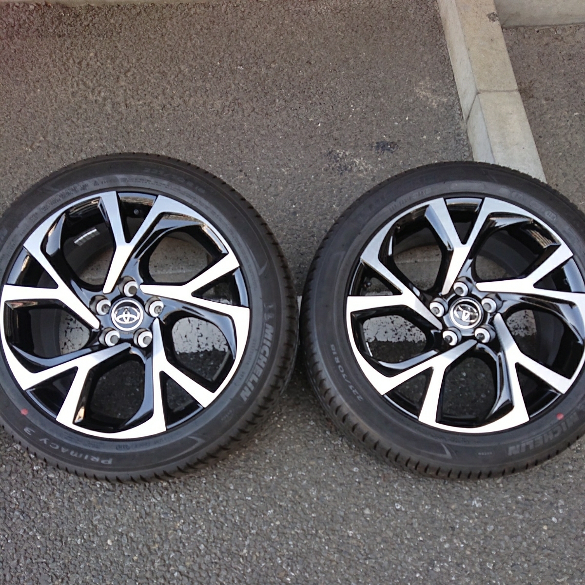 トヨタ C-HR純正18インチアルミホイール 4本セット ナット付き 新車