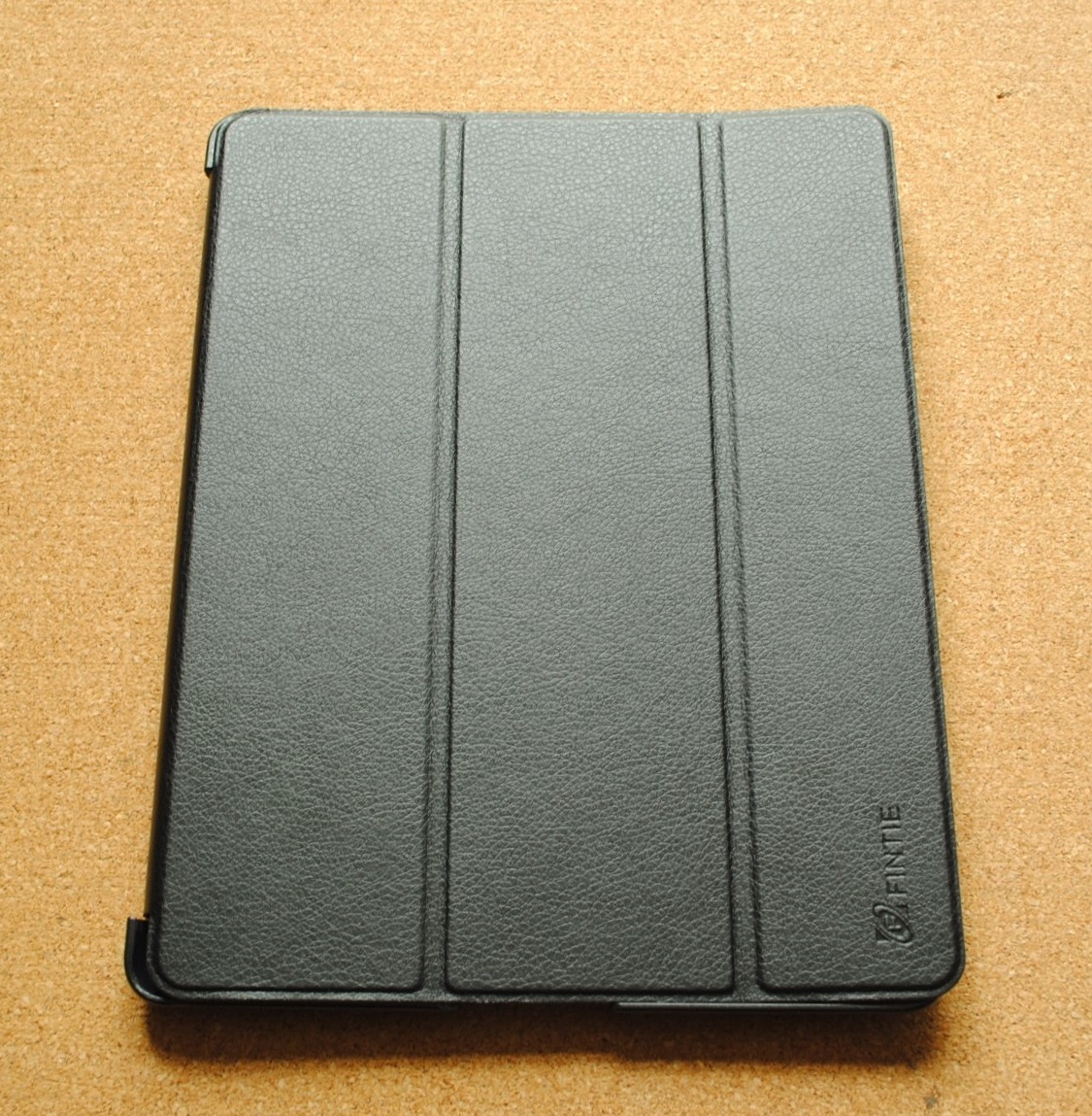 iPad 第4世代 MD524J/A iPad4 Wi-Fi cellular 64GB MD524J/A ケース付き