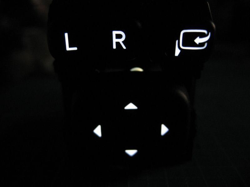 【人気定番，品質保証】 130 マークX ミラースイッチ 白 LED 打ち替え済み ご希望の色に変更可能(トヨタ用)｜売買されたオークション情報、yahooの商品情報をアーカイブ公開 - オークファン トヨタ用