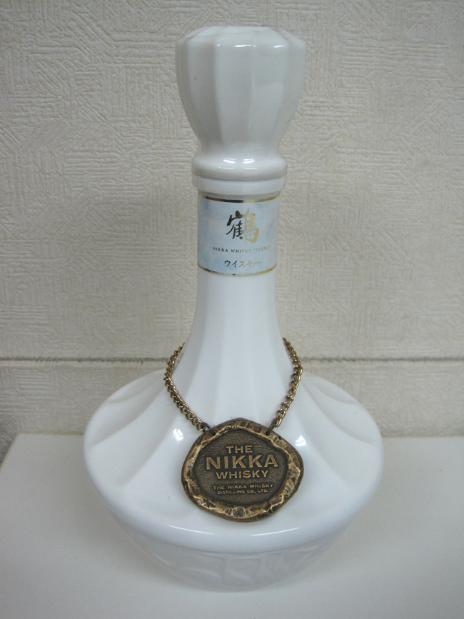 未開栓/NIKKA ニッカ ウヰスキー 鶴 白陶器 700ml 43%/NIKKA WHISKY 国産 ウイスキー 古酒 