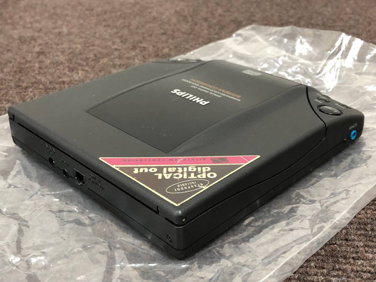 PHILIPS ポータブルCDプレーヤー AZ6826 付属品完備＋カーマウント用
