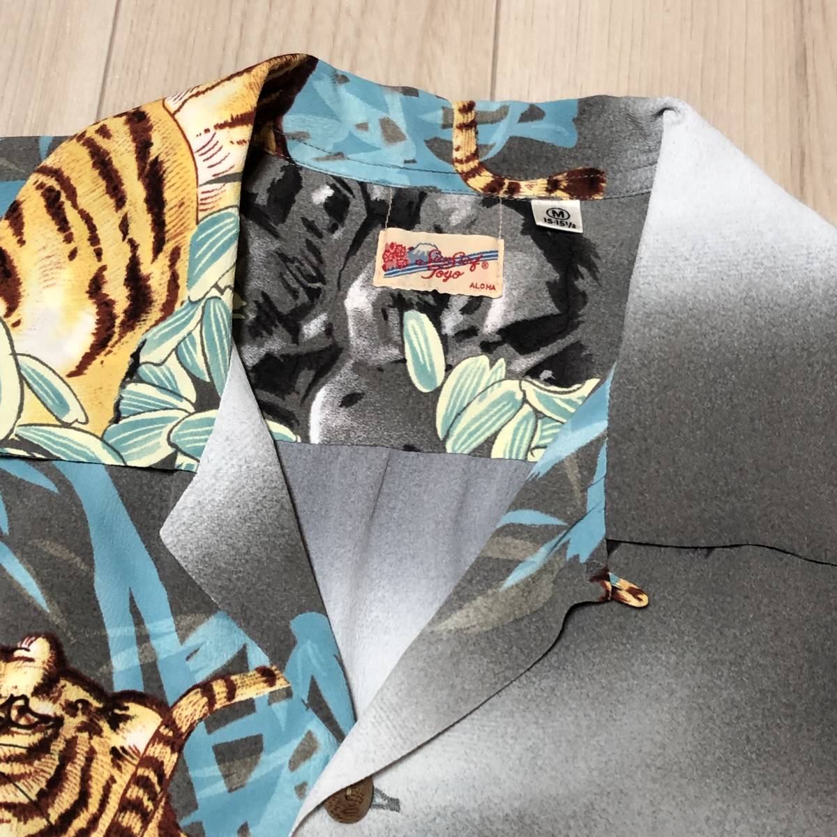 美品 SUN SURF サンサーフ 虎 和柄 アロハシャツ Mサイズ 東洋 