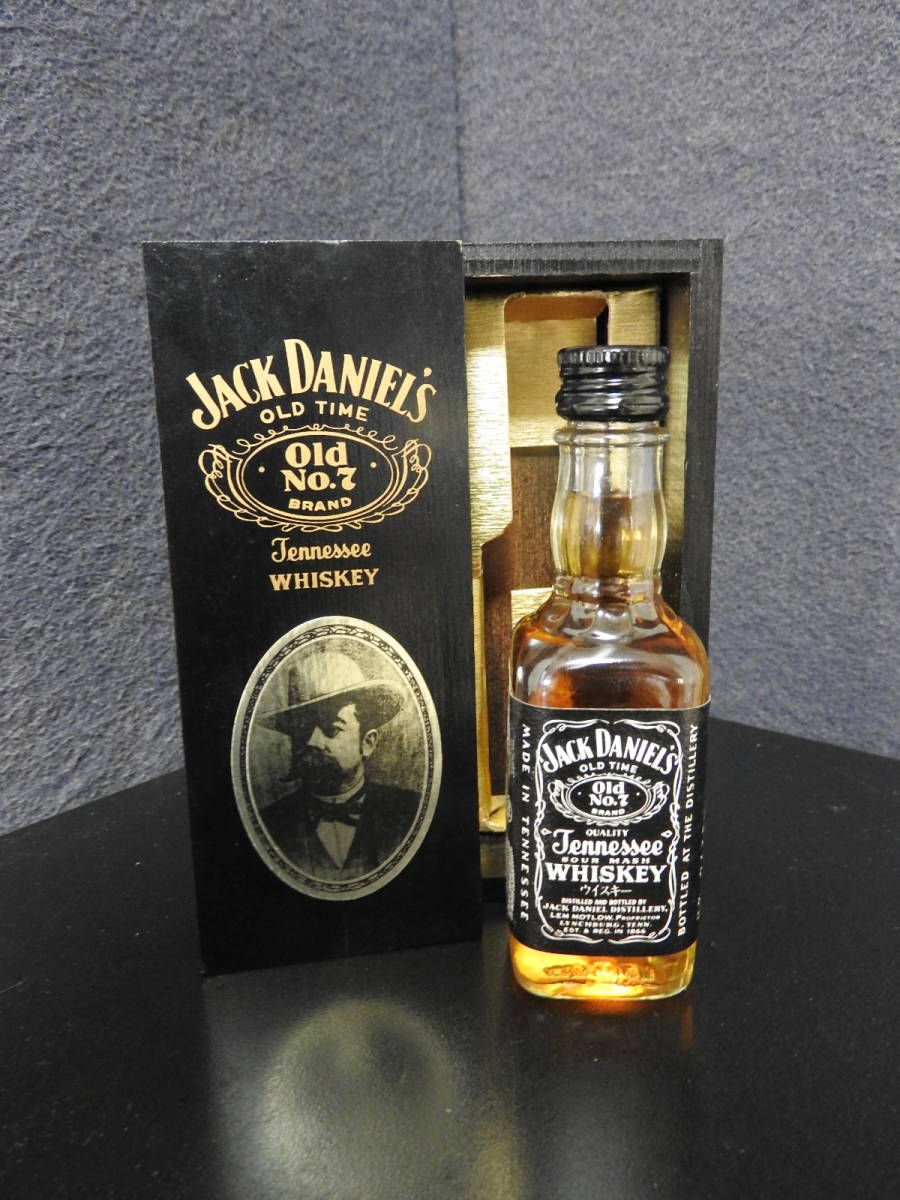 Jack ミニチュア ジャックダニエル ジャック Daniel's ファミリーオブ