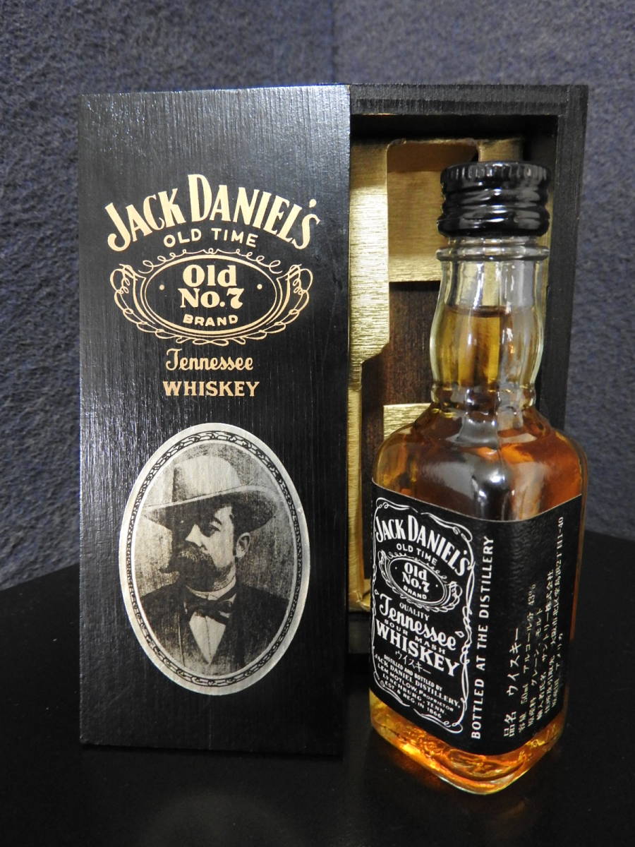 Jack ミニチュア ジャックダニエル ジャック Daniel's ファミリーオブ